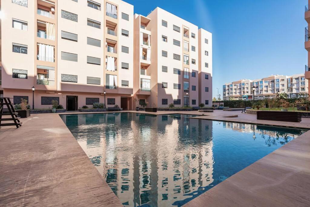 Superbe Avec Piscine Apartamento